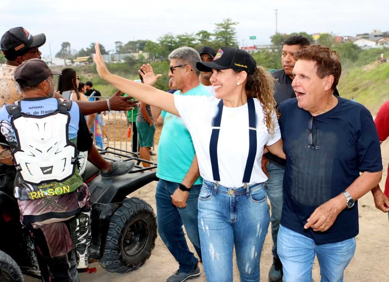 Prefeita Cordélia Torres prestigia etapa final da Copa do Descobrimento de Motocross em Eunápolis 6