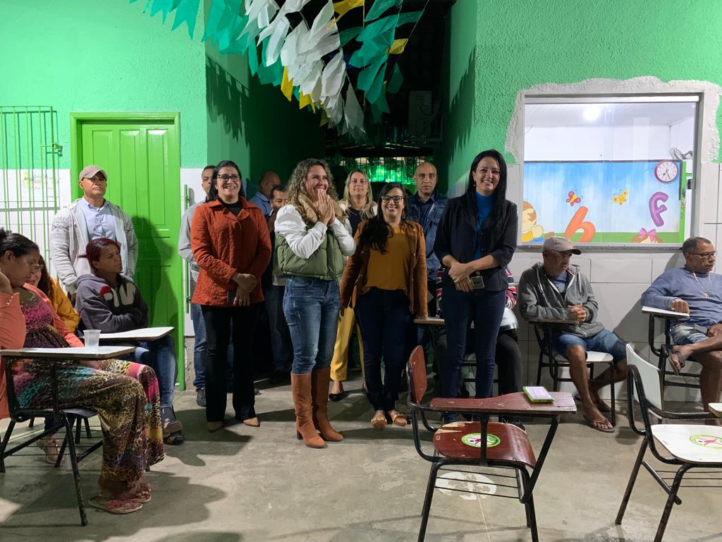 Após reunião com prefeita, professores da Escola Almerindo Alves dos Santos decidem pelo retorno 100% das aulas 5