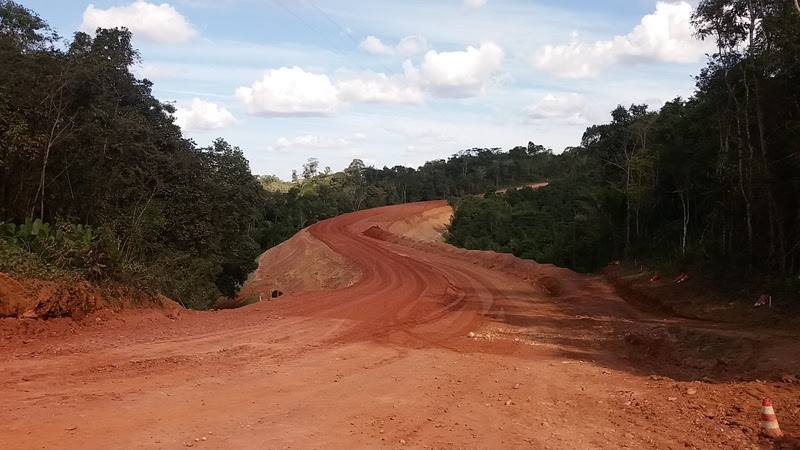 Com altos padrões de segurança e benefícios para o território, mais da metade da obra da nova rodovia BA 658 já está pronta 6