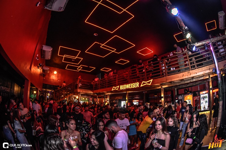 Hot: Enimes Party é marcado por muito funk 26