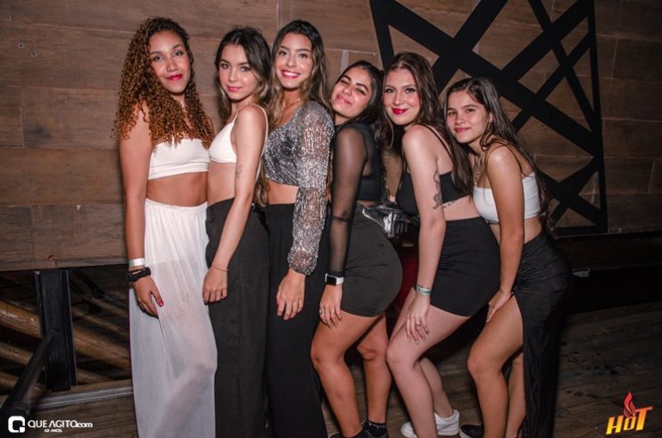 Hot: Enimes Party é marcado por muito funk 120