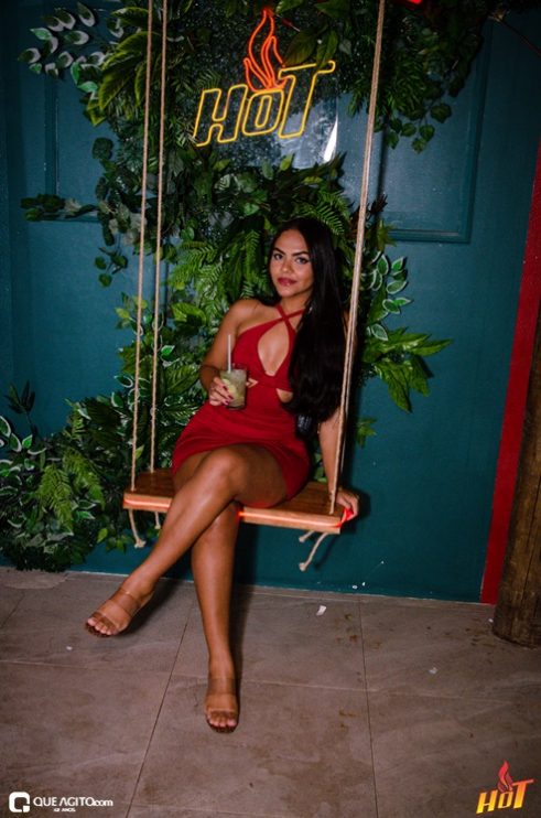 Hot: Enimes Party é marcado por muito funk 123