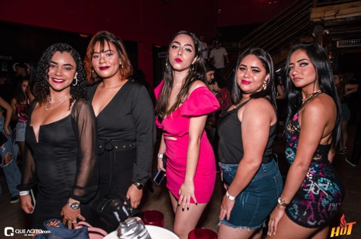 Hot: Enimes Party é marcado por muito funk 128