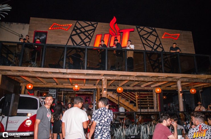 Hot: Enimes Party é marcado por muito funk 129