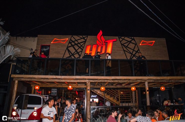 Hot: Enimes Party é marcado por muito funk 130