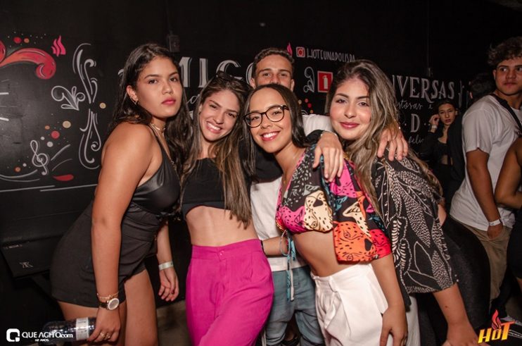 Hot: Enimes Party é marcado por muito funk 134