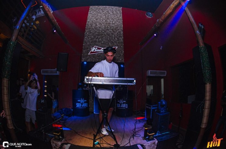 Hot: Enimes Party é marcado por muito funk 146