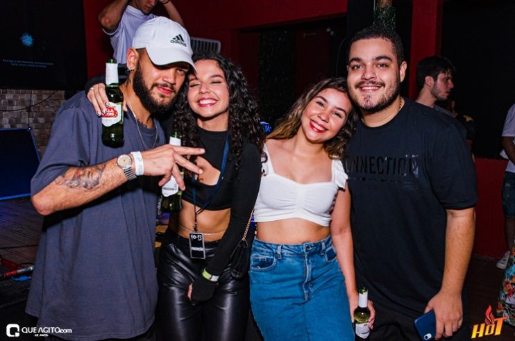 Hot: Enimes Party é marcado por muito funk 149