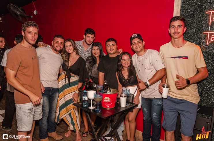 Hot: Enimes Party é marcado por muito funk 156