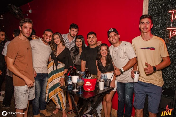 Hot: Enimes Party é marcado por muito funk 157