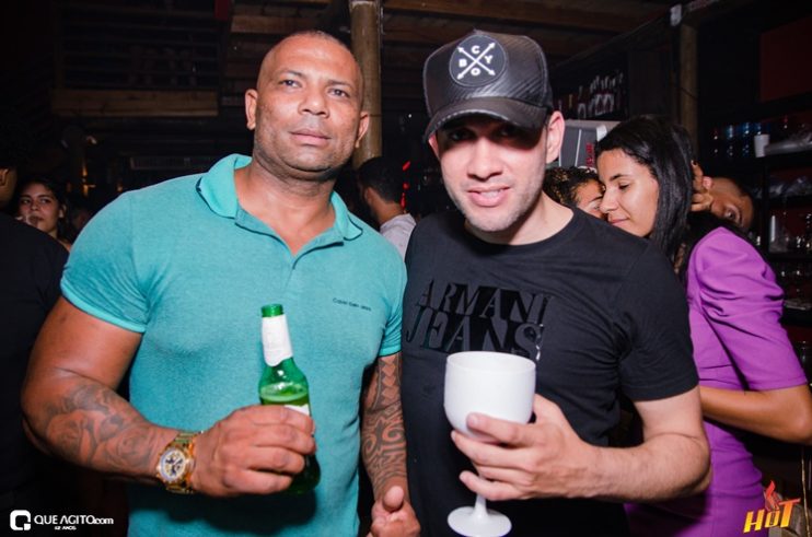 Hot: Enimes Party é marcado por muito funk 181