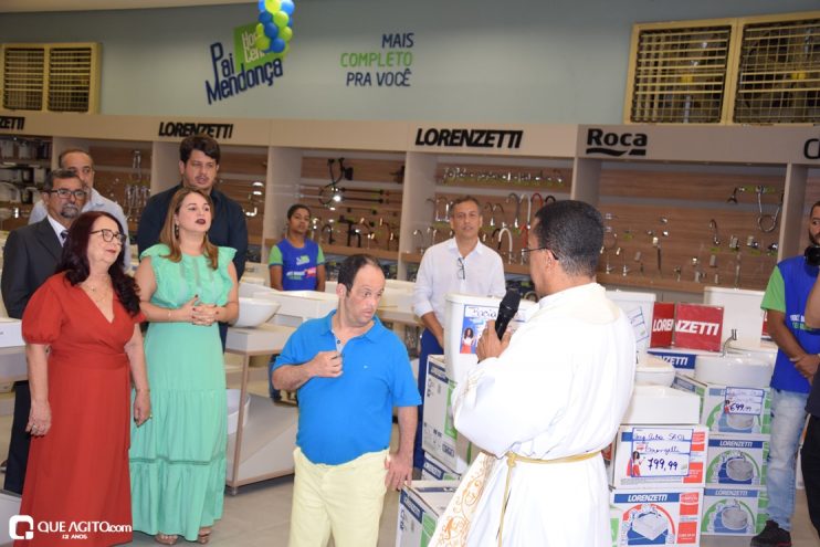 Representantes da gestão municipal prestigiam inauguração da loja Pai Mendonça em Eunápolis 29