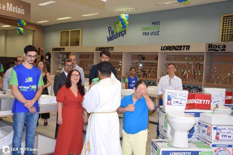 Representantes da gestão municipal prestigiam inauguração da loja Pai Mendonça em Eunápolis 30