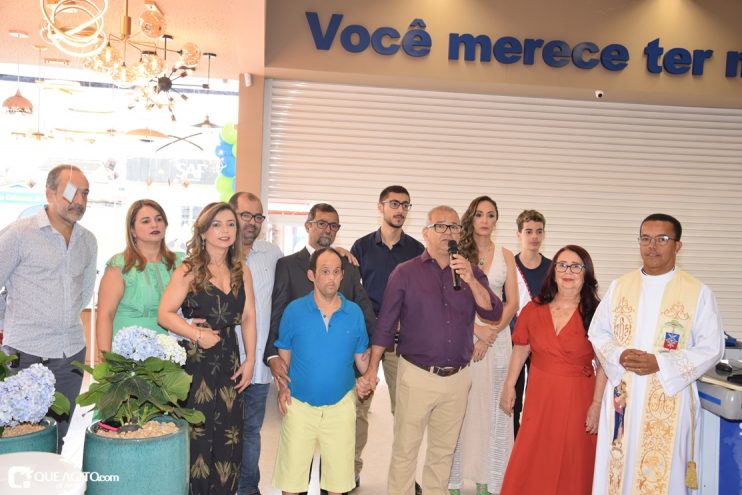 Representantes da gestão municipal prestigiam inauguração da loja Pai Mendonça em Eunápolis 42