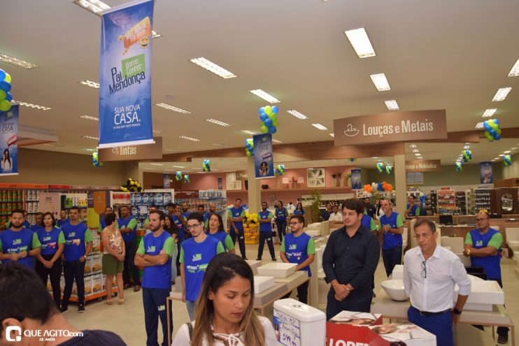 Representantes da gestão municipal prestigiam inauguração da loja Pai Mendonça em Eunápolis 45