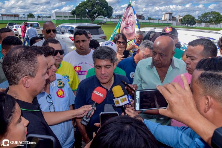 Acompanhado por Cordélia e Paulo Dapé, ACM Neto cai nos braços do povo de Eunápolis 114