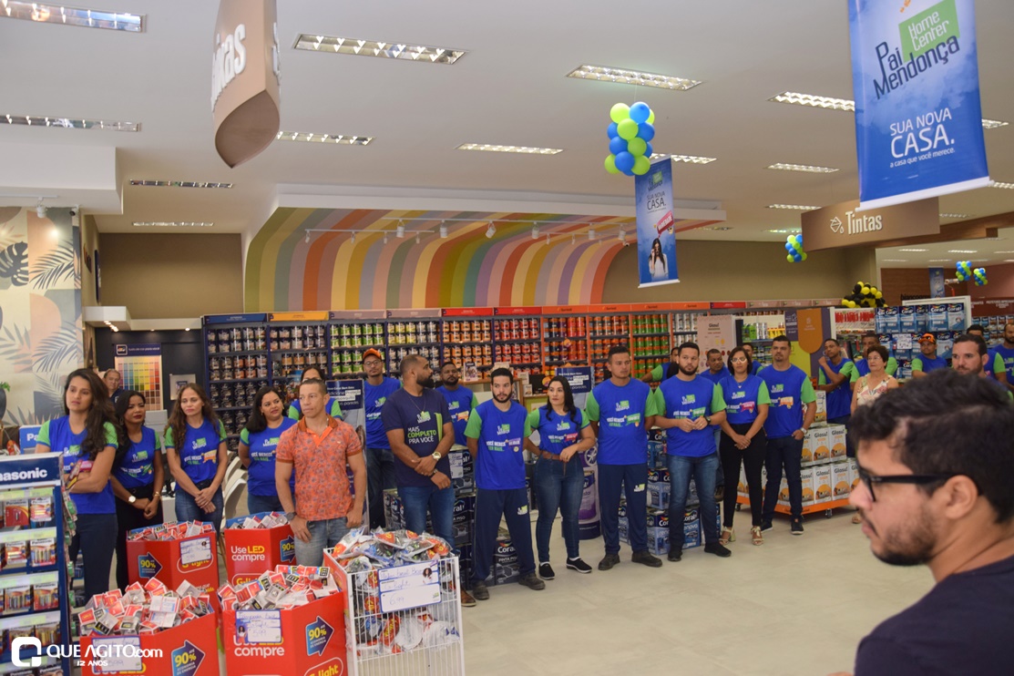 Representantes da gestão municipal prestigiam inauguração da loja Pai Mendonça em Eunápolis 11