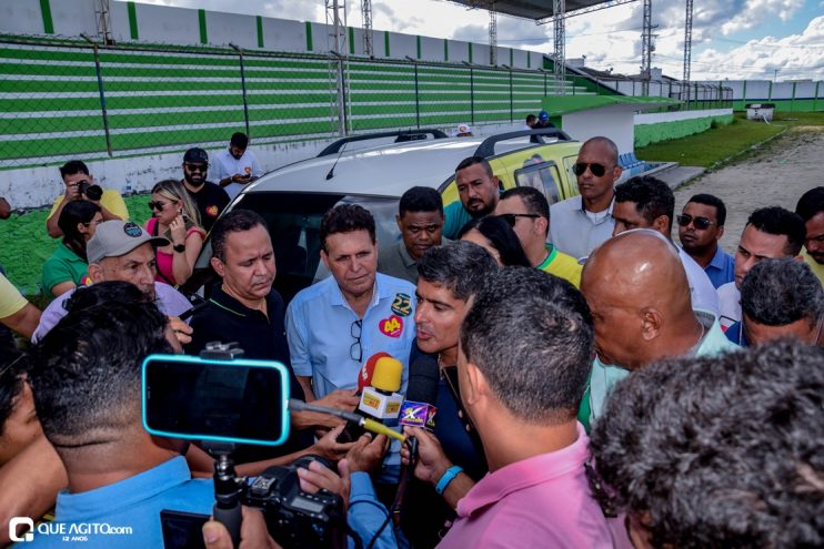 Acompanhado por Cordélia e Paulo Dapé, ACM Neto cai nos braços do povo de Eunápolis 116