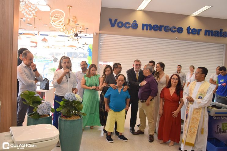 Representantes da gestão municipal prestigiam inauguração da loja Pai Mendonça em Eunápolis 52