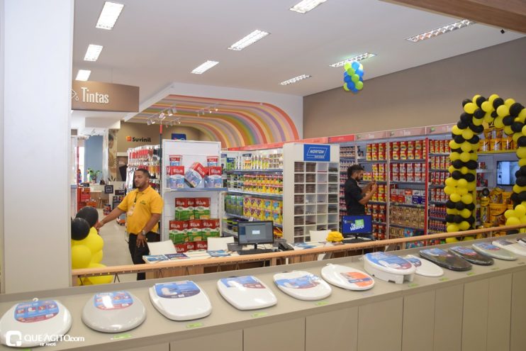 Representantes da gestão municipal prestigiam inauguração da loja Pai Mendonça em Eunápolis 74