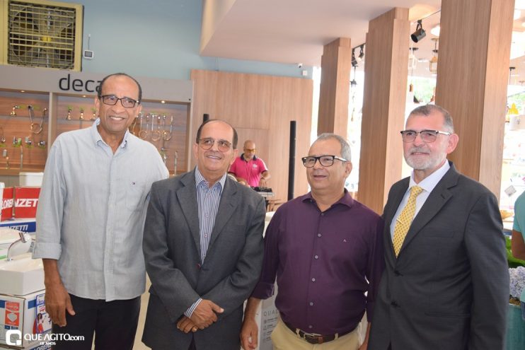 Representantes da gestão municipal prestigiam inauguração da loja Pai Mendonça em Eunápolis 75