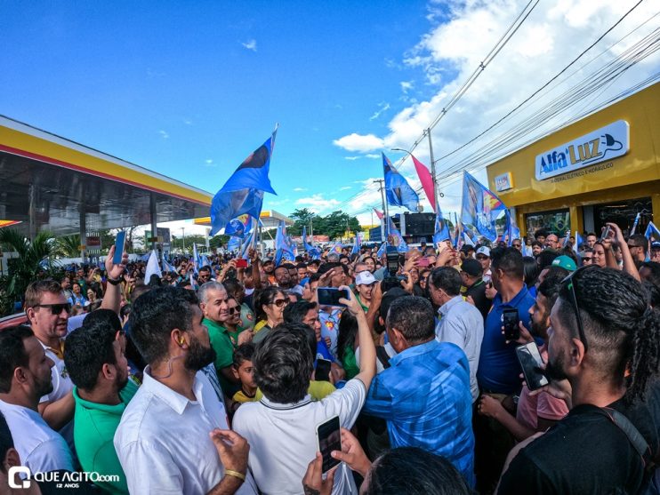 Acompanhado por Cordélia e Paulo Dapé, ACM Neto cai nos braços do povo de Eunápolis 202