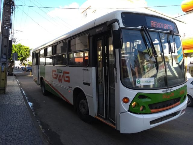 Prefeitura de Eunápolis concede transporte gratuito para cidadãos votarem no domingo 45