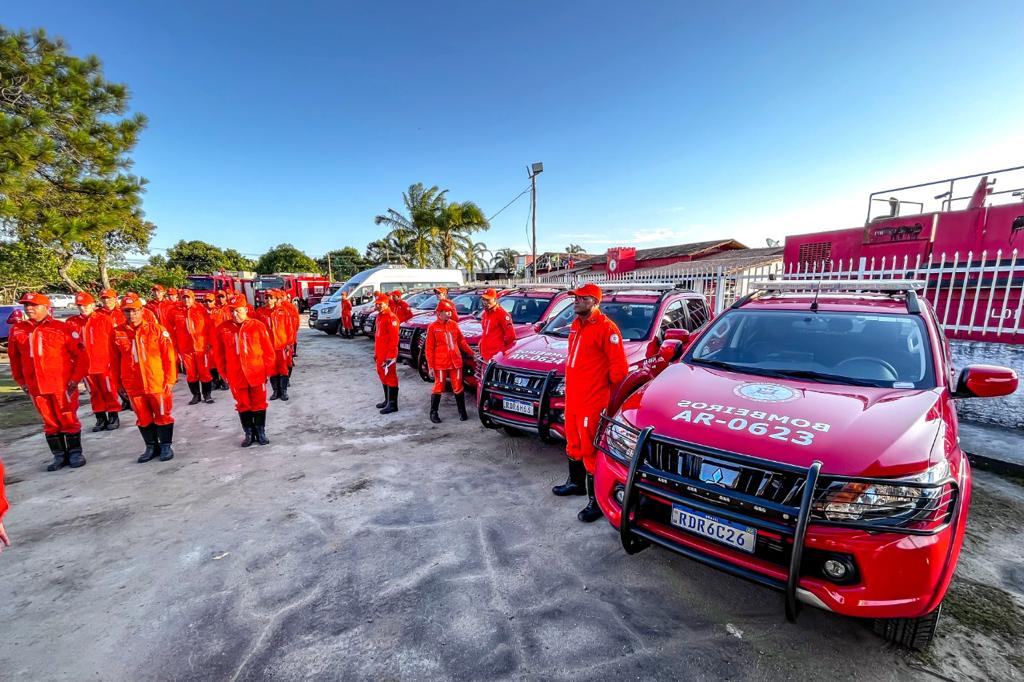 PORTO SEGURO - Comandante Geral do Corpo de Bombeiros entrega novas viaturas ao 6º Grupamento 16