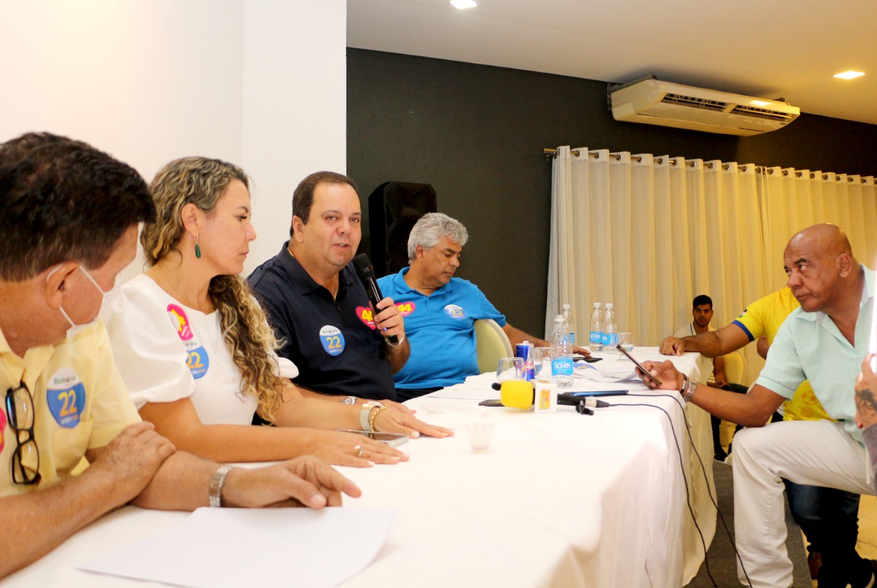 Prefeita reúne Elmar Nascimento e Robinho em coletiva em prol de ACM Neto e Bolsonaro 32