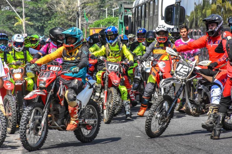 Porto Seguro realiza 7º Trilhão do Descobrimento Edição Especial Outubro Rosa 12