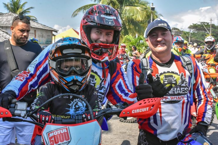 Porto Seguro realiza 7º Trilhão do Descobrimento Edição Especial Outubro Rosa 11