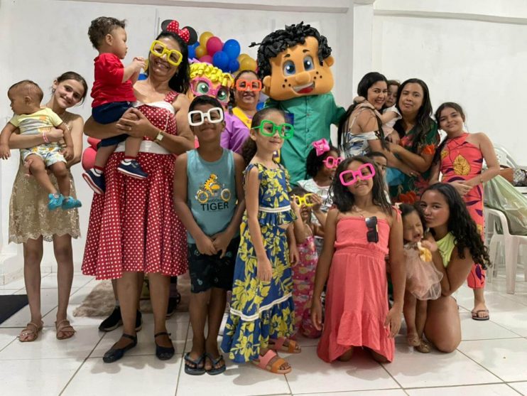 Prefeita e gestão municipal apoiam realização de eventos em comemoração ao Dia da Criança em Eunápolis 4
