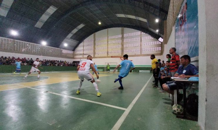 Rivalidade e qualidade técnica marcam início do Municipal de futsal 2022 de Itagimirim 6