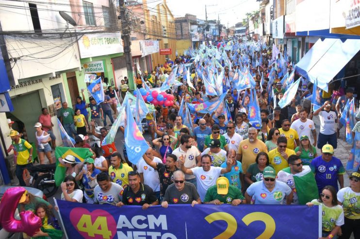 CAMINHADA DA VITÓRIA LEVA MULTIDÃO ÀS RUAS DE PORTO SEGURO 13