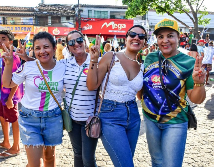 CAMINHADA DA VITÓRIA LEVA MULTIDÃO ÀS RUAS DE PORTO SEGURO 19