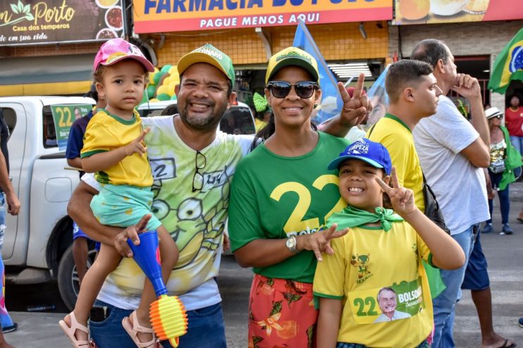 CAMINHADA DA VITÓRIA LEVA MULTIDÃO ÀS RUAS DE PORTO SEGURO 20