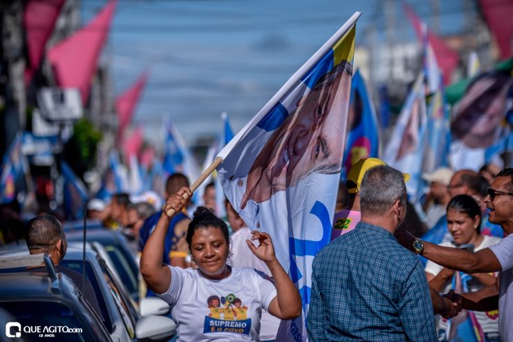 Acompanhado por Cordélia e Paulo Dapé, ACM Neto cai nos braços do povo de Eunápolis 58