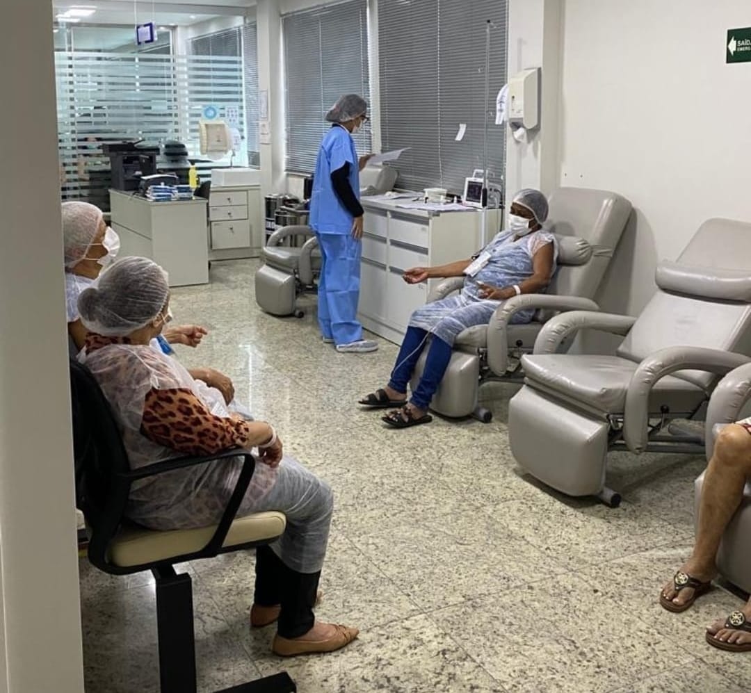 Prefeitura de Eunápolis proporciona qualidade de vida para pacientes com mais um mutirão de catarata 7