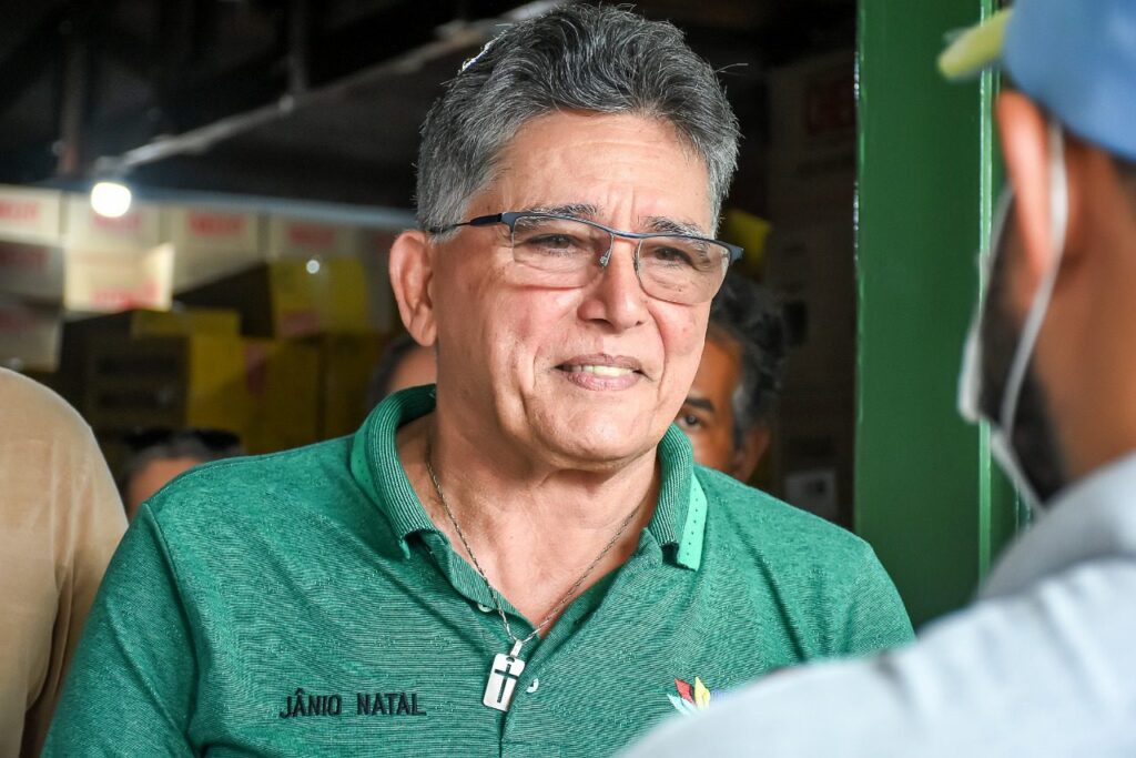 Prefeito Jânio Natal de Porto Seguro passa por procedimento cardíaco em hospital de Salvador 5