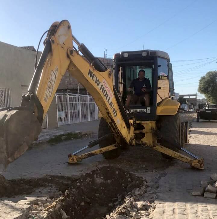 Prefeitura de Eunápolis finaliza importante obra de rede de drenagem na Rua Pataxós 5