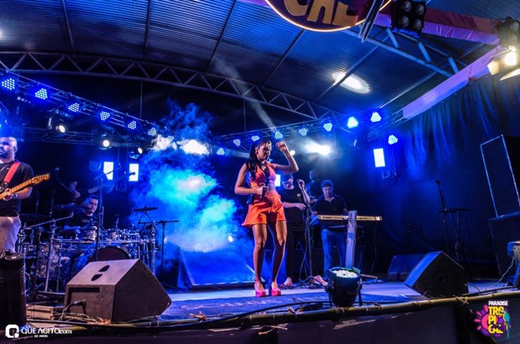 Gente bonita e muito agito no Paradise Tropical em Almenara 220