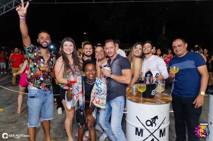 Gente bonita e muito agito no Paradise Tropical em Almenara 223