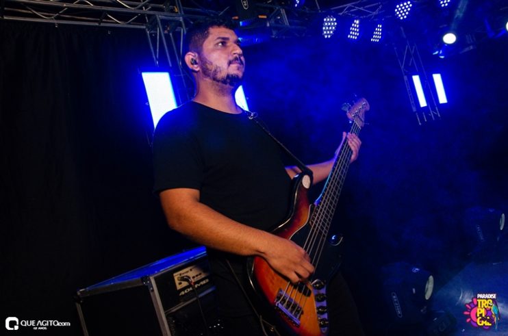 Gente bonita e muito agito no Paradise Tropical em Almenara 232