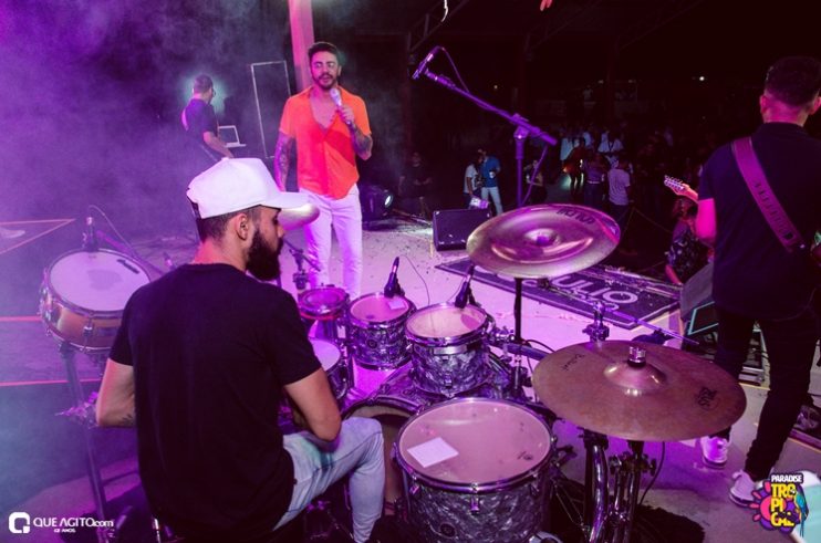 Gente bonita e muito agito no Paradise Tropical em Almenara 233