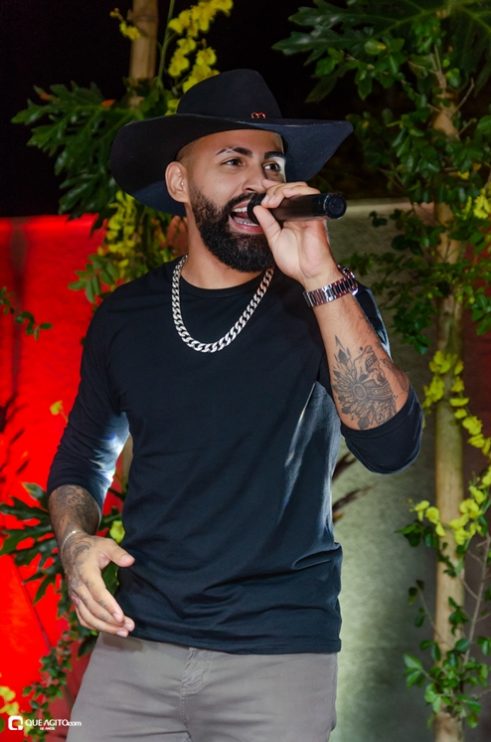 JC Acústico contou com diversas participações especiais que animaram a festa na Casa Trancoso 203