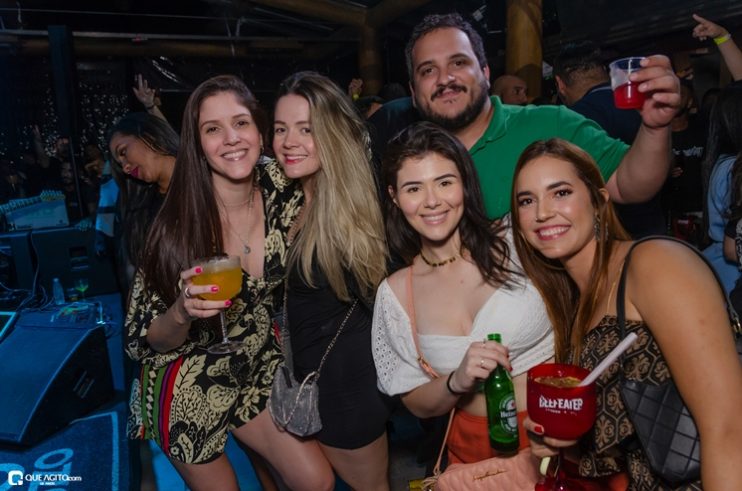 JC Acústico contou com diversas participações especiais que animaram a festa na Casa Trancoso 227