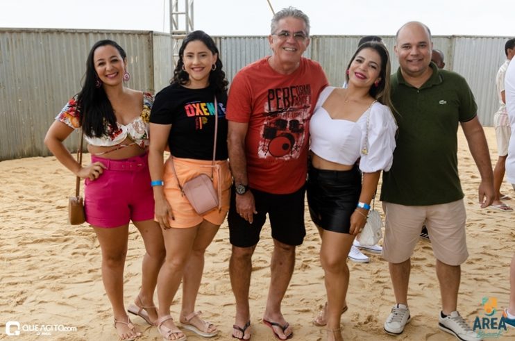 Péricles atrai milhares de foliões para o primeiro episódio do Pagode Prime na Area Beach 148