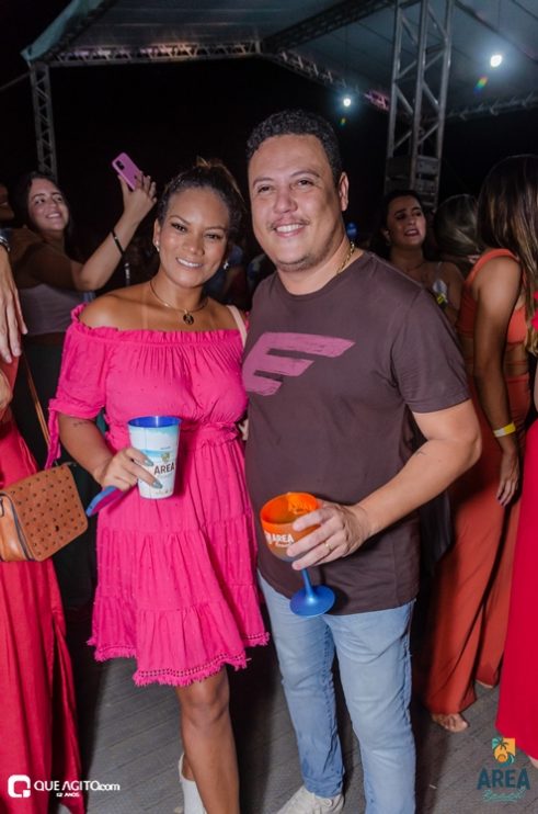 Péricles atrai milhares de foliões para o primeiro episódio do Pagode Prime na Area Beach 233