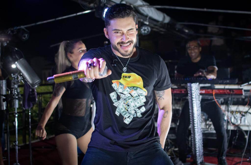 Papazoni e Lucas Tibério & Banda O Breguinha comandam festa em Santa Teresinha 7