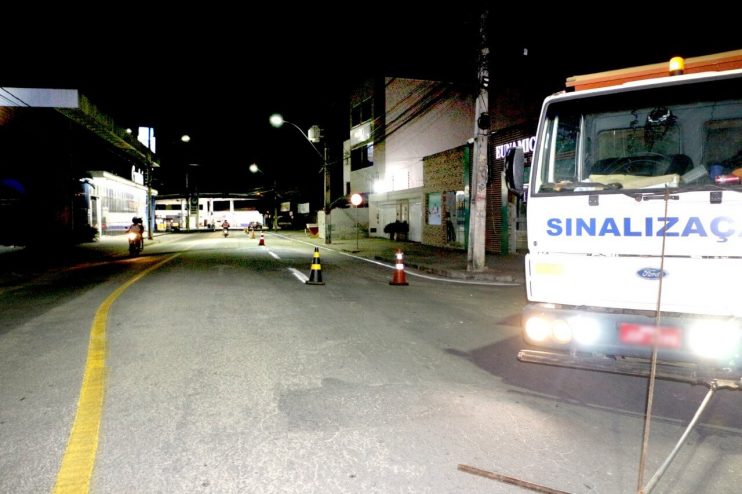 Prefeitura de Eunápolis investe em sinalização para proporcionar trânsito mais seguro à população 10